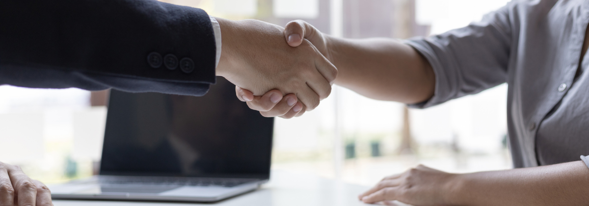 Professional articulating ideas clearly in a meeting